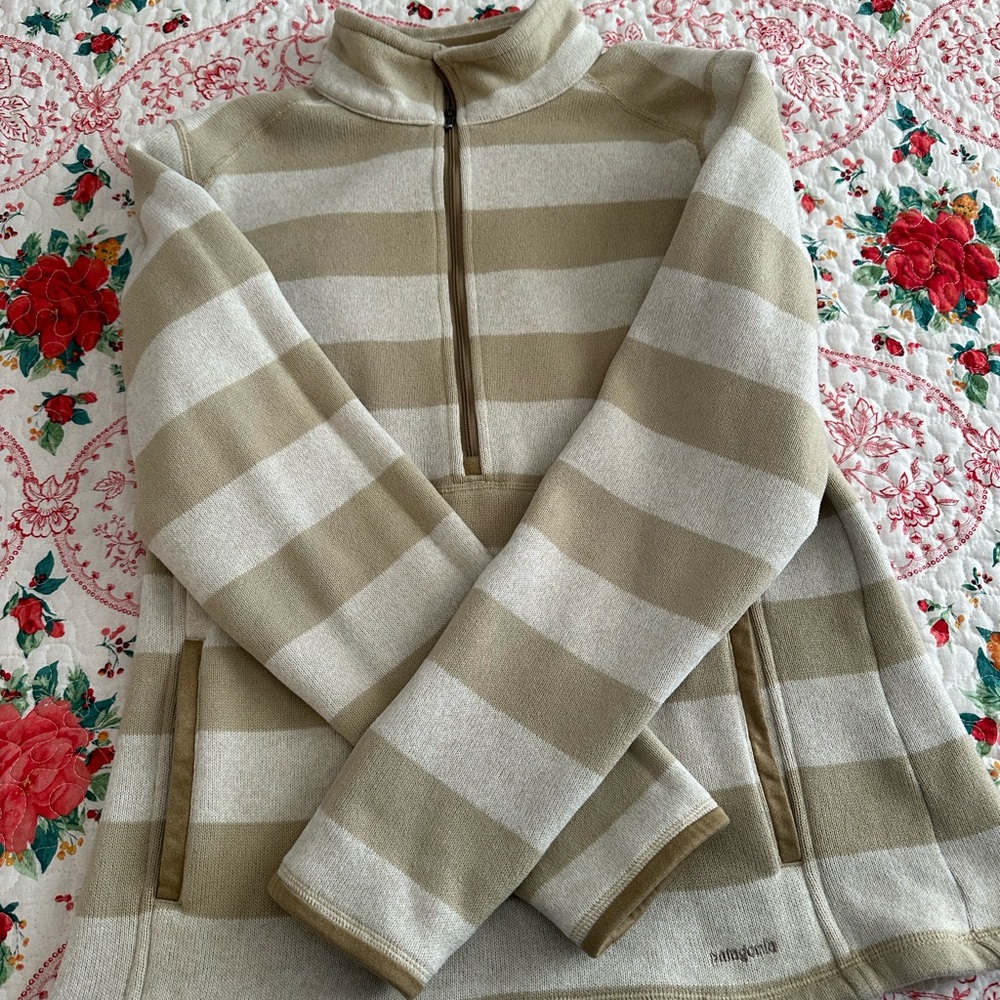 Patagonia Quarter Zip Pullover